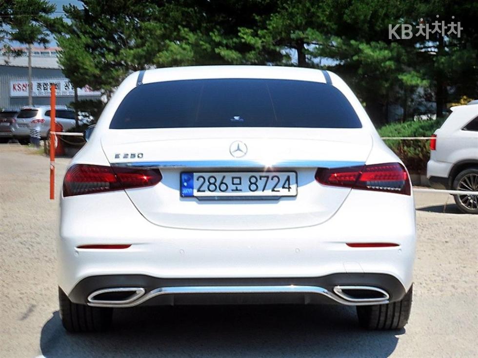 2022 Mercedes-Benz E (W213) photo
