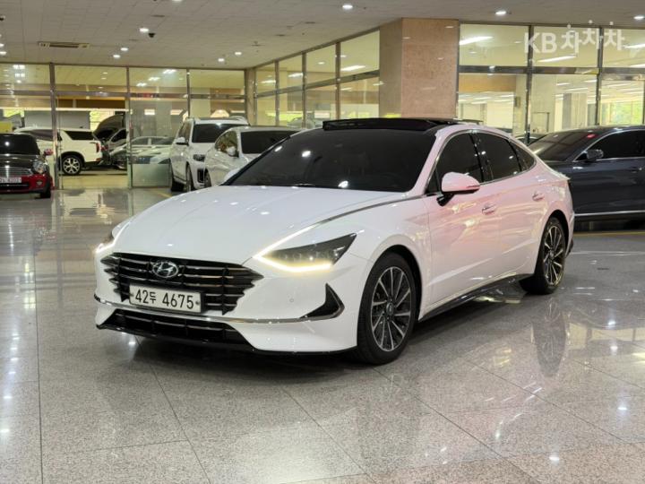 Hyundai Sonata 2.0 LPG 장애인용 — foto 1