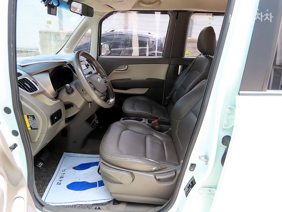 2012 - kia ray