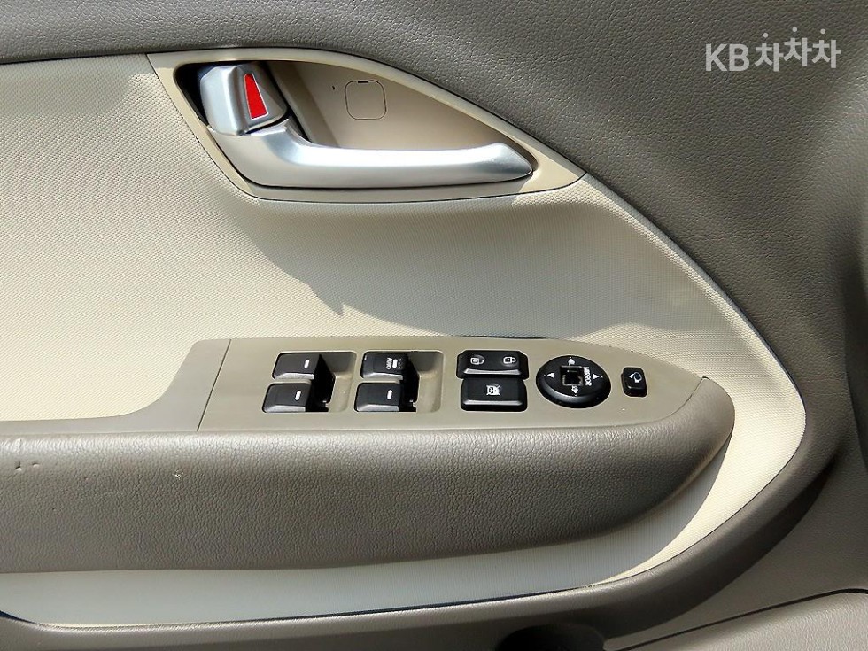 2012 - kia ray
