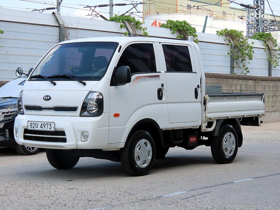 2014 - kia bongo iii