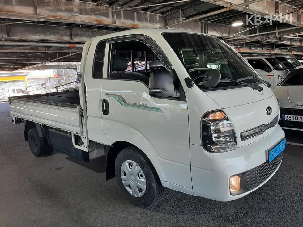 2021 - kia bongo iii