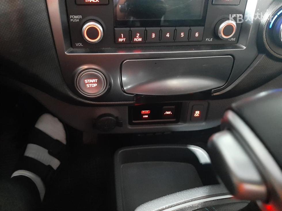 2021 - kia bongo iii