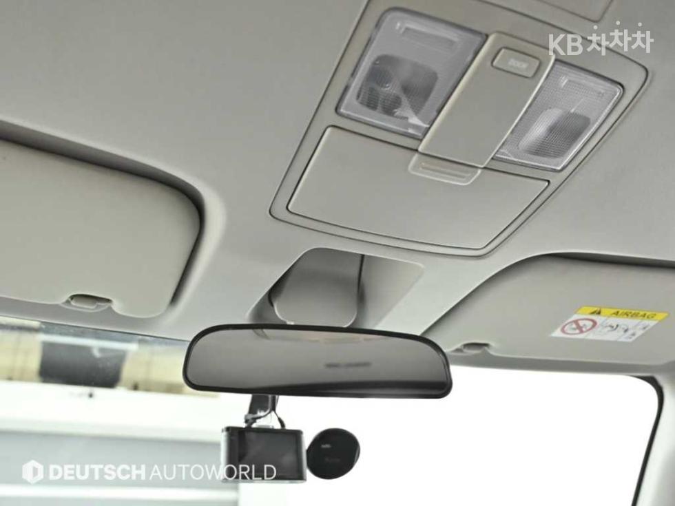2022 - kia ray