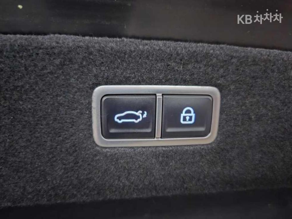 2022 Genesis G90(RS4) photo