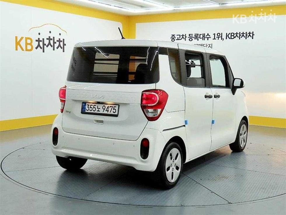 2022 - kia ray