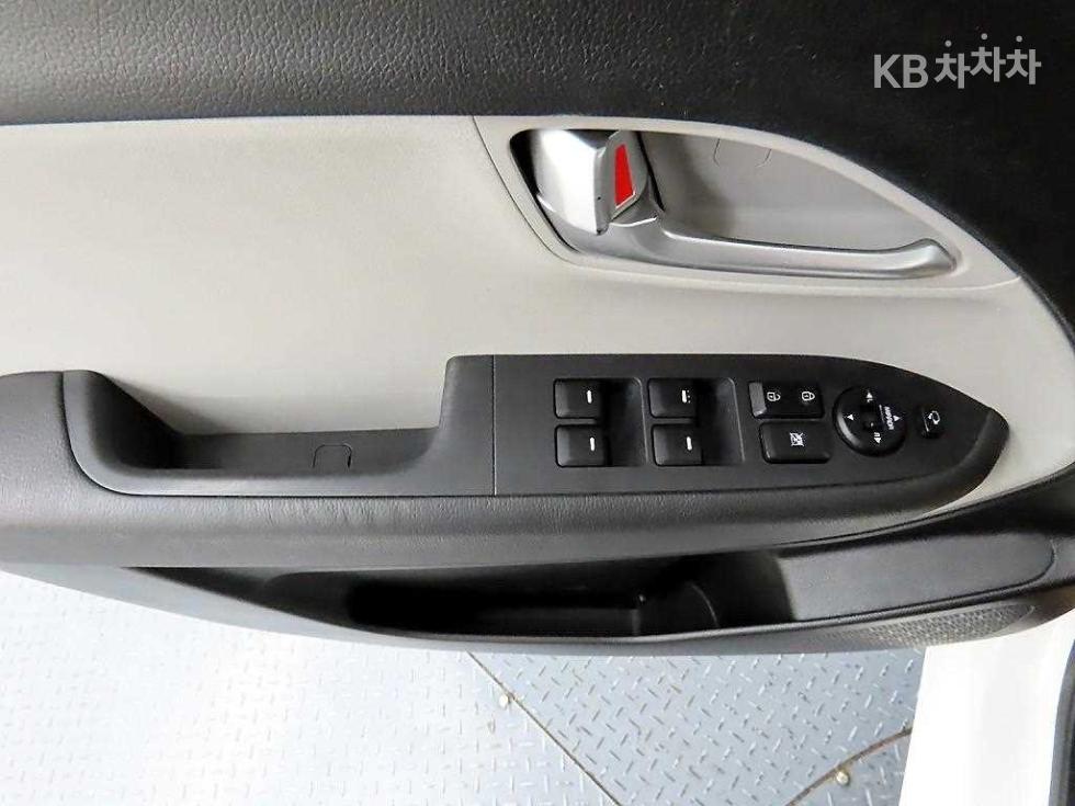 2022 - kia ray