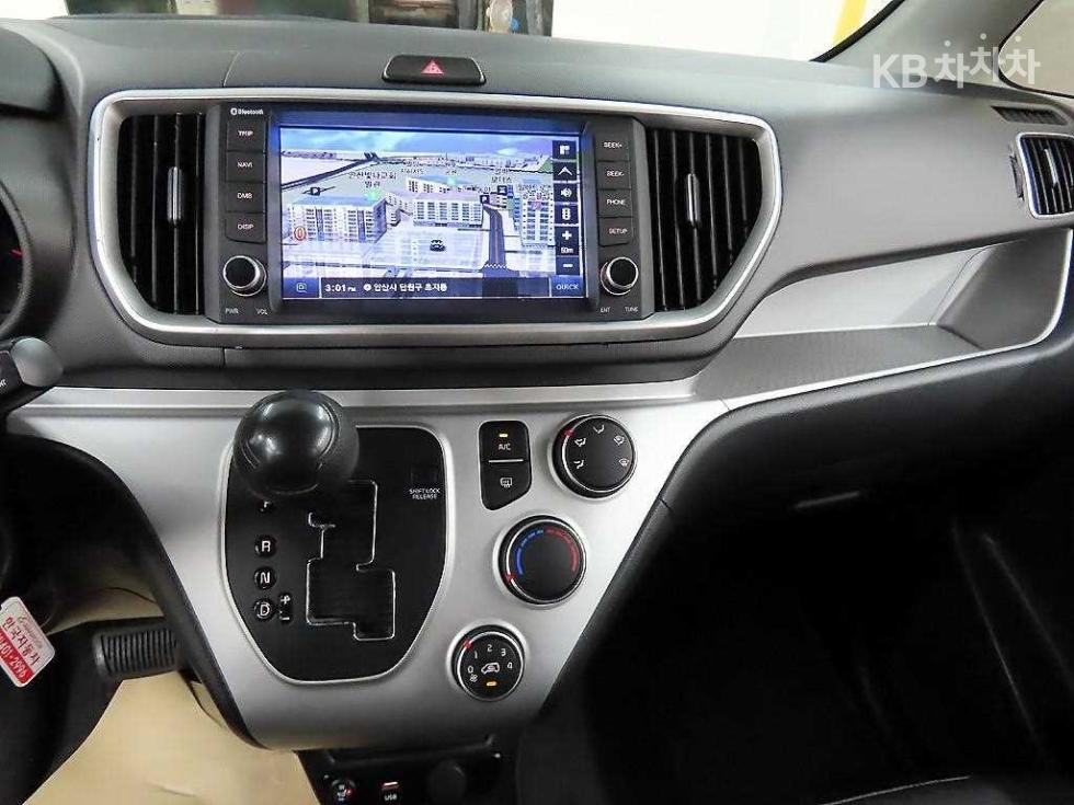 2022 - kia ray