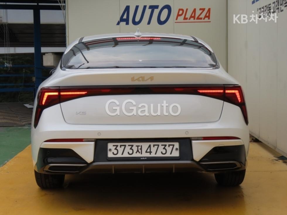 Kia K5 — miniaturë 3