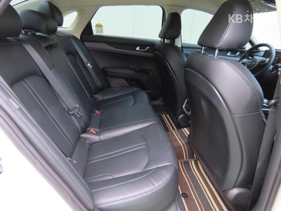 Kia K5 — miniaturë 8