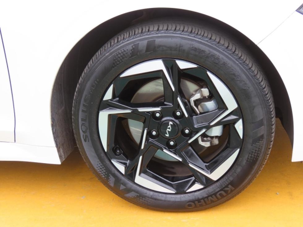 Kia K5 — miniaturë 20