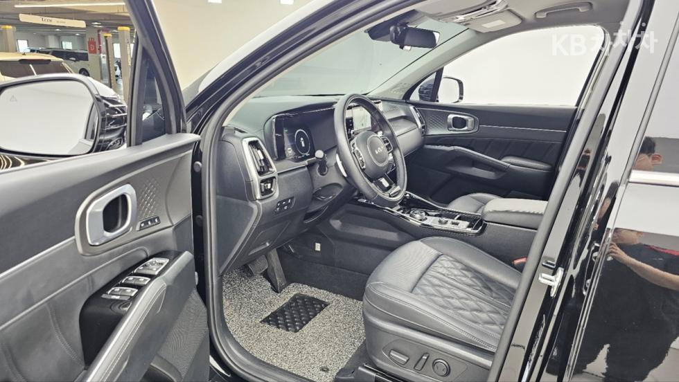 2023 - kia sorento