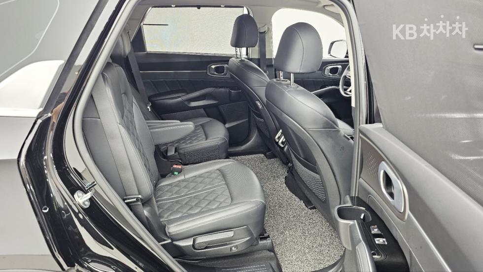 2023 - kia sorento