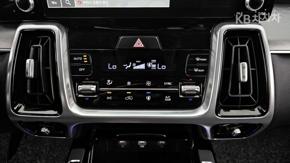 2023 - kia sorento