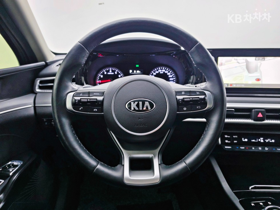 2021 - kia k5