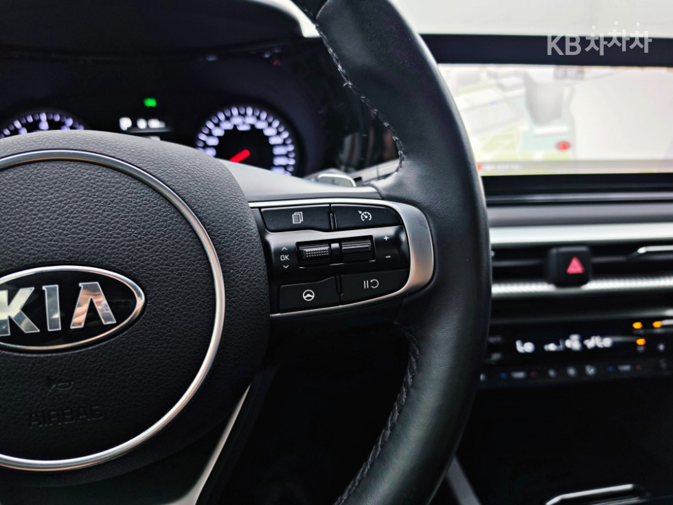 2021 - kia k5