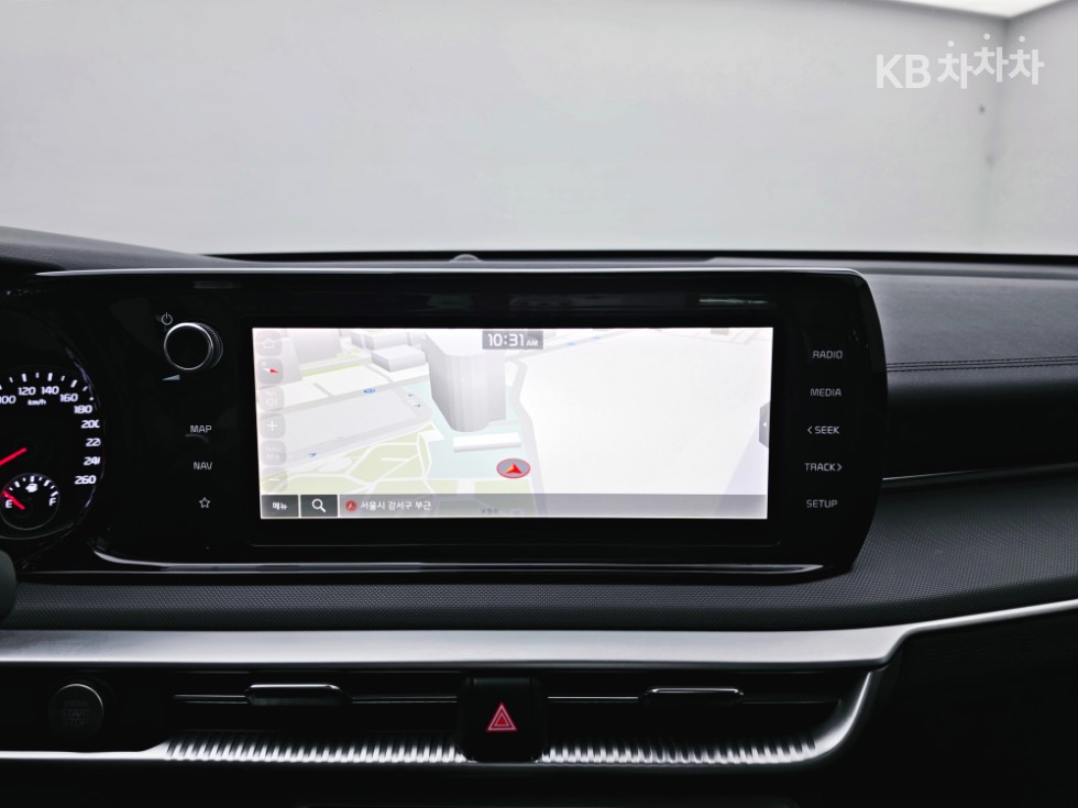 2021 - kia k5