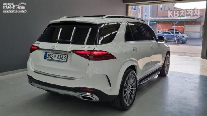 Mercedes-Benz GLE — miniaturë 2
