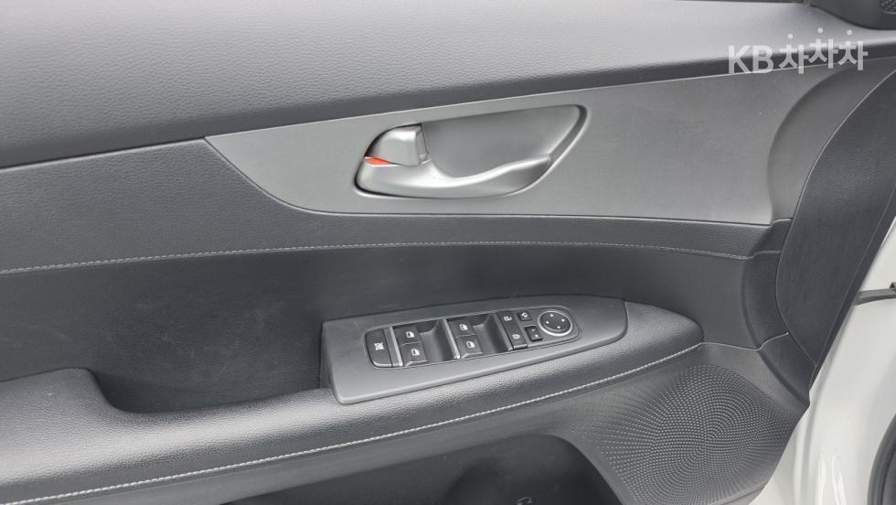 2021 - kia k3