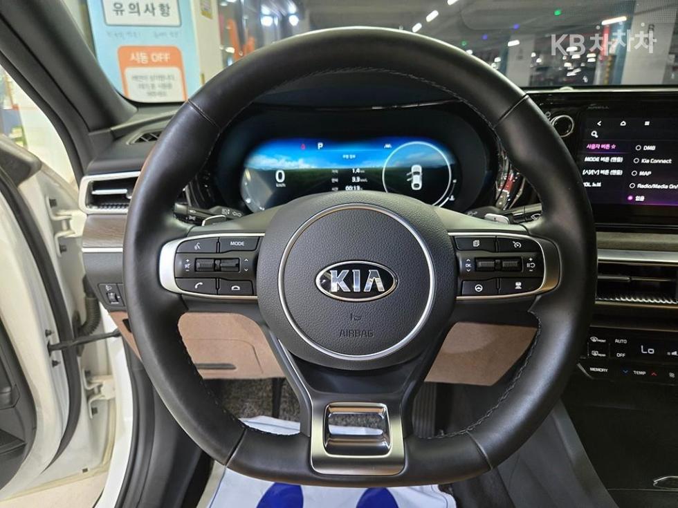 2020 - kia k5
