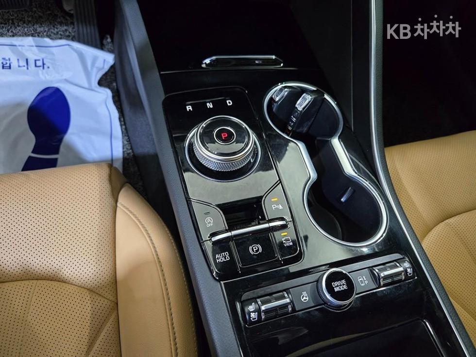 2020 - kia k5