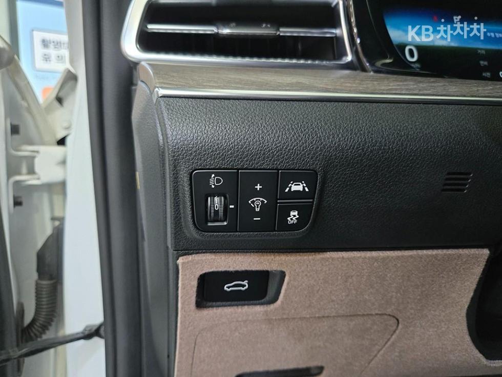 2020 - kia k5