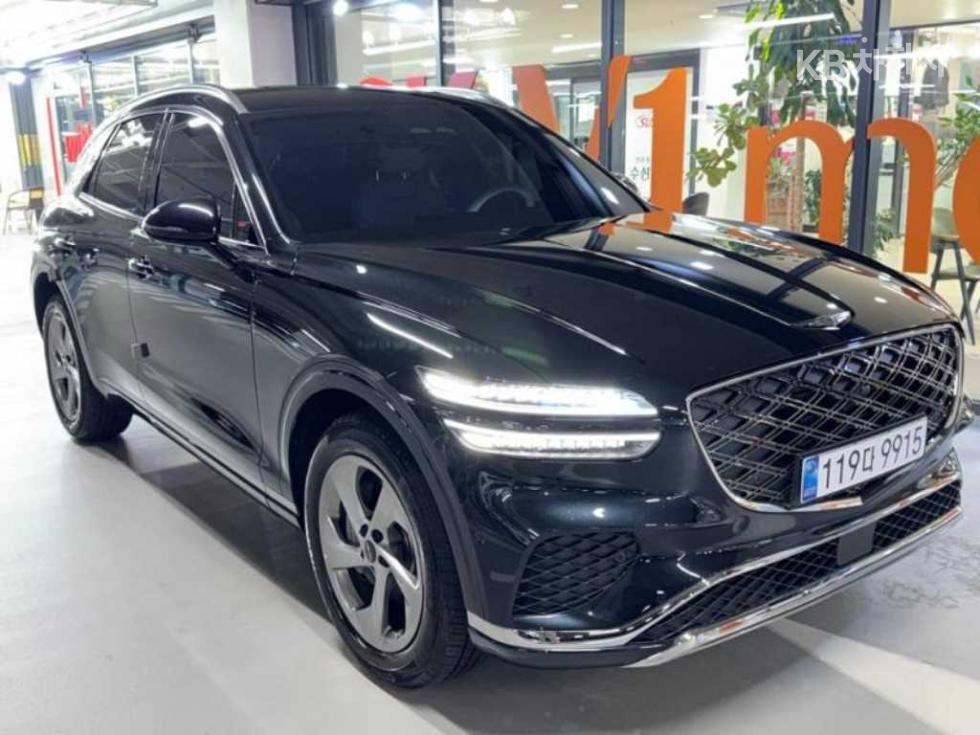 2024 Genesis GV70 photo