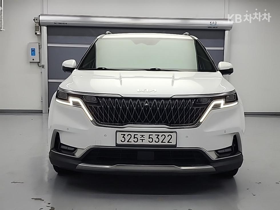 2023 - kia carnival
