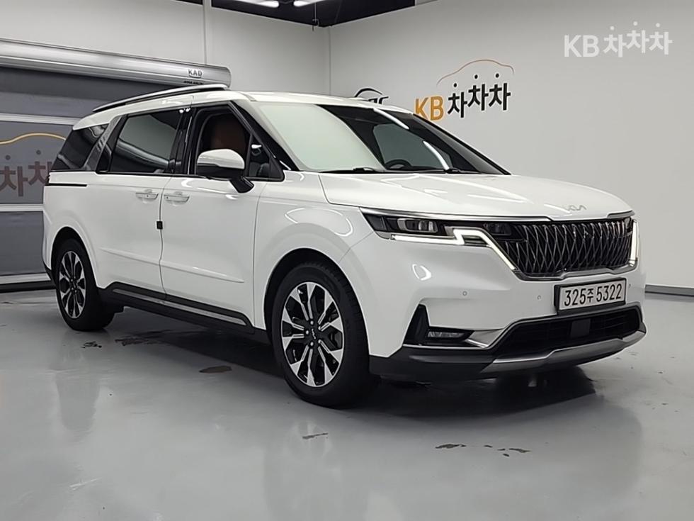 2023 - kia carnival