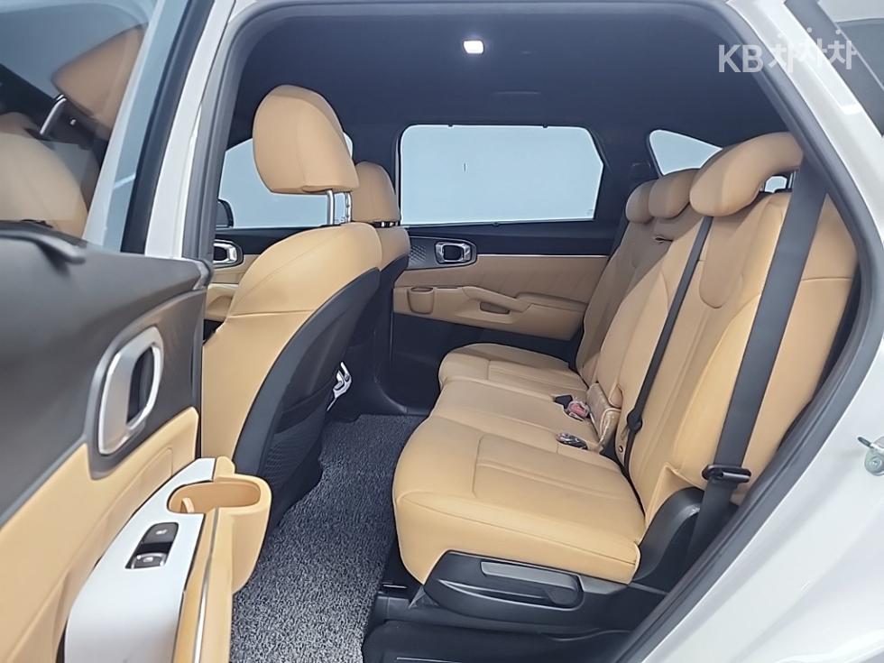 2023 - kia sorento