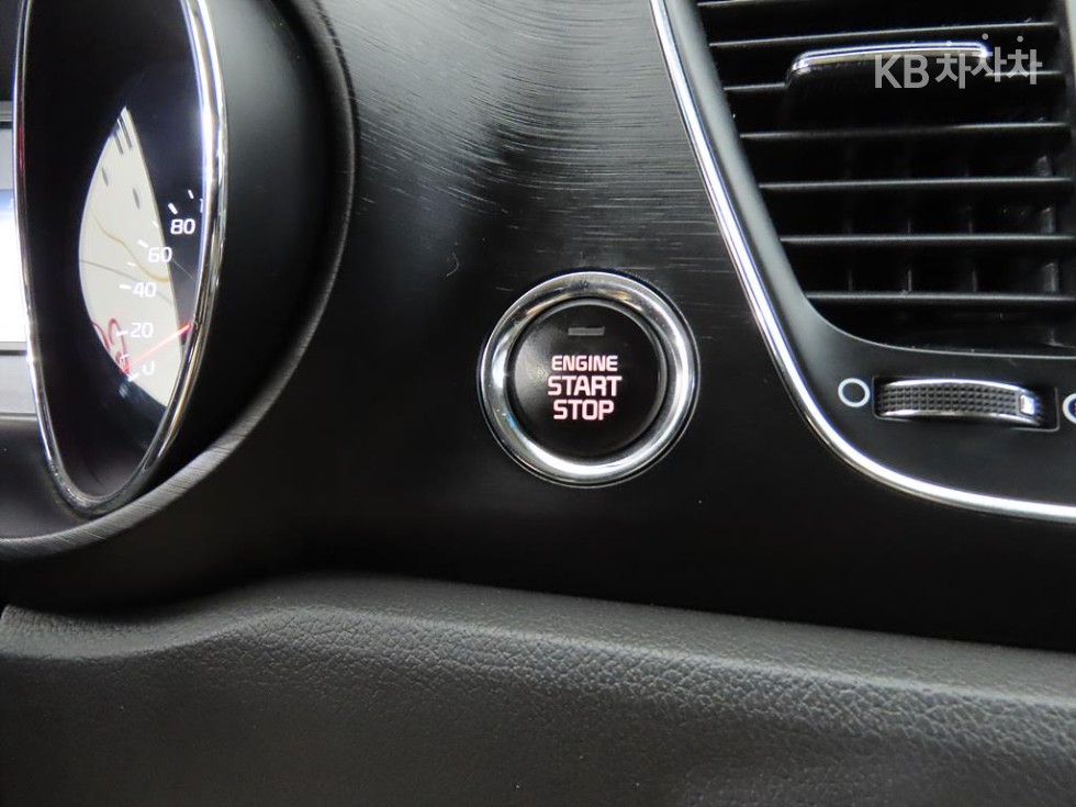 2018 - kia carnival