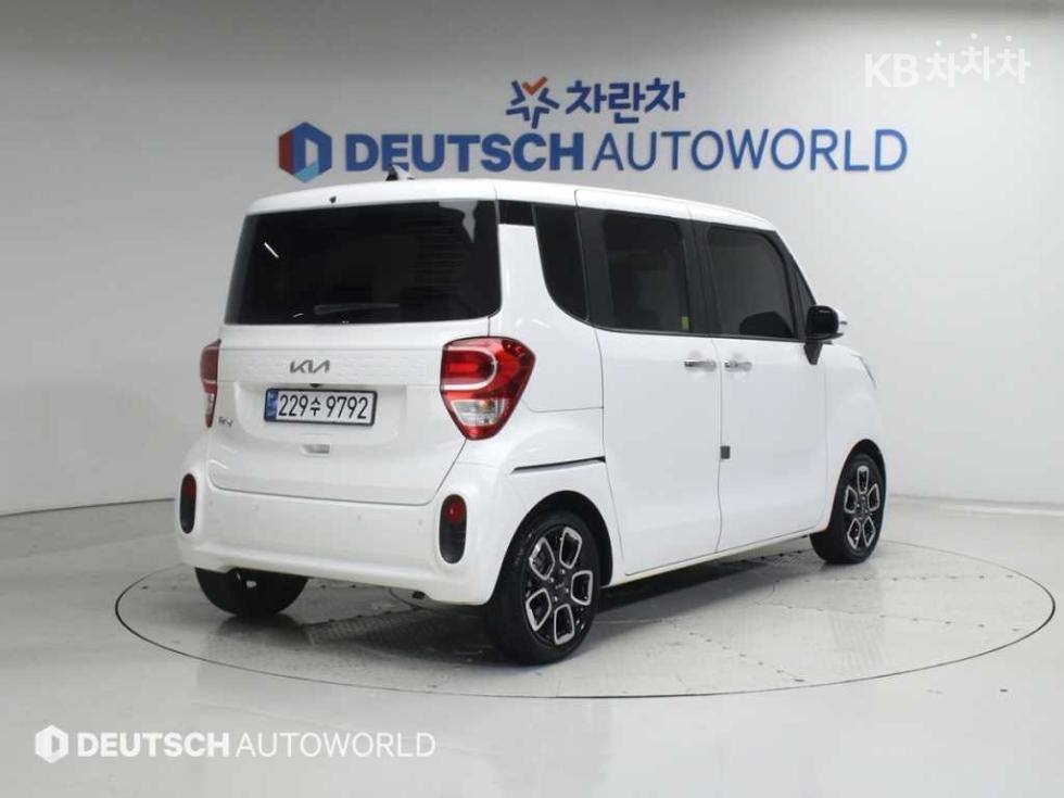 2022 - kia ray