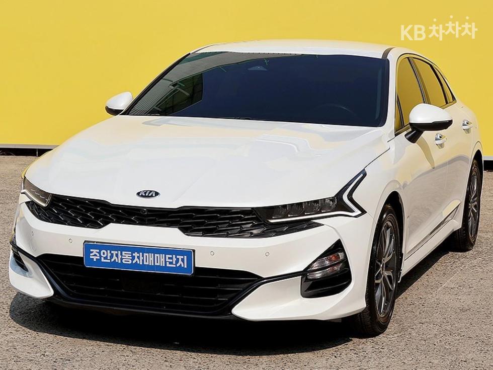 2021 - kia k5