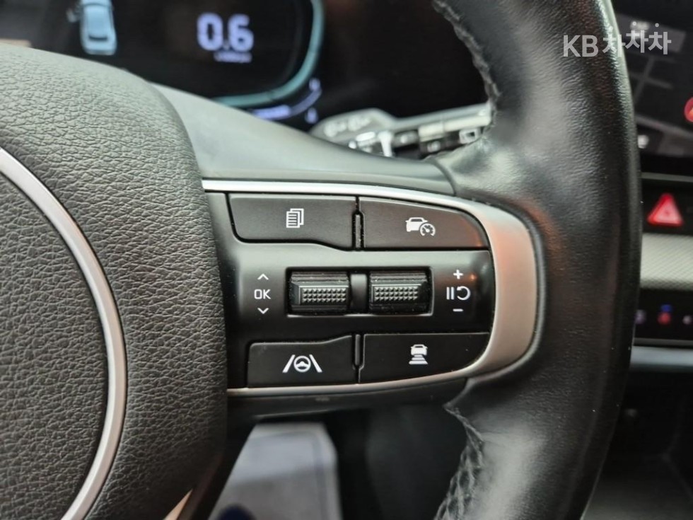 2022 - kia sportage
