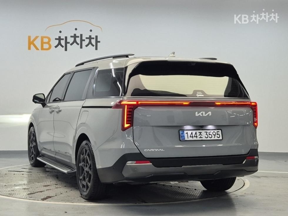 2024 - kia carnival