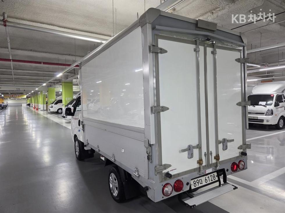2022 - kia bongo iii