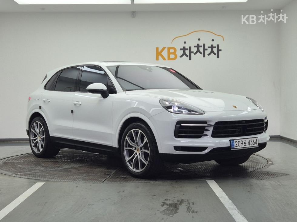2023 - porsche cayenne