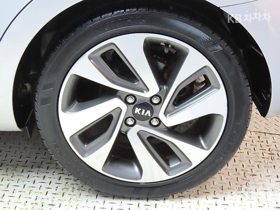 2012 - kia pride
