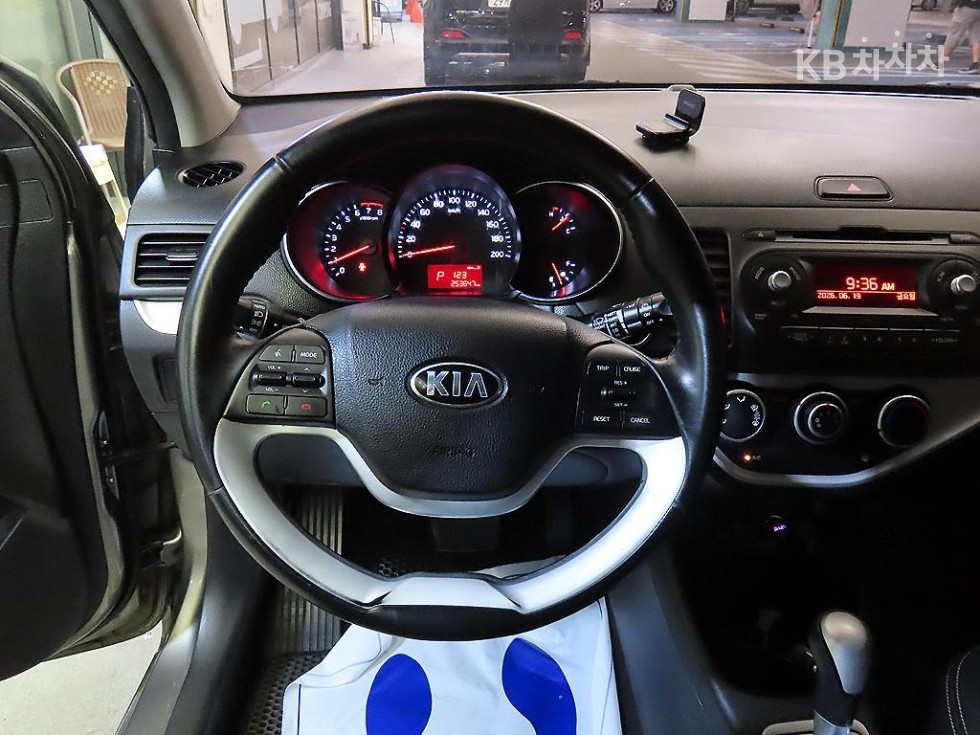 2016 - kia morning