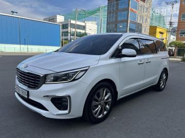 Kia Carnival 7인승 2.2 디젤 리무진 — foto 1