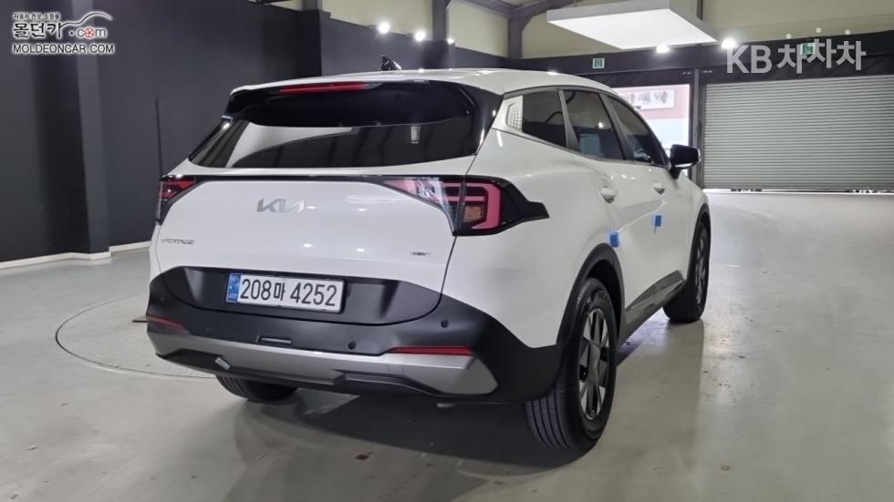 2025 - kia sportage