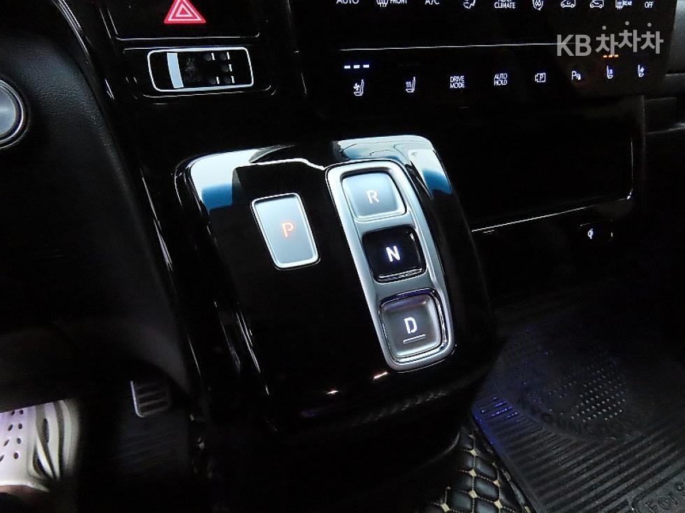 2025 Hyundai Used Car photo