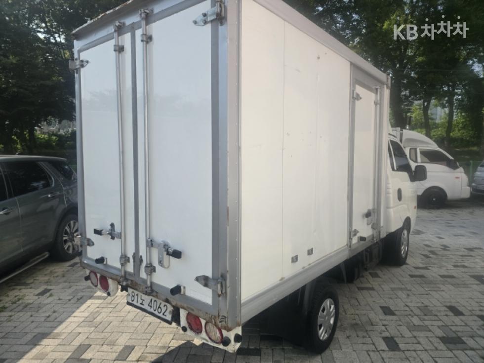 2018 - kia bongo iii