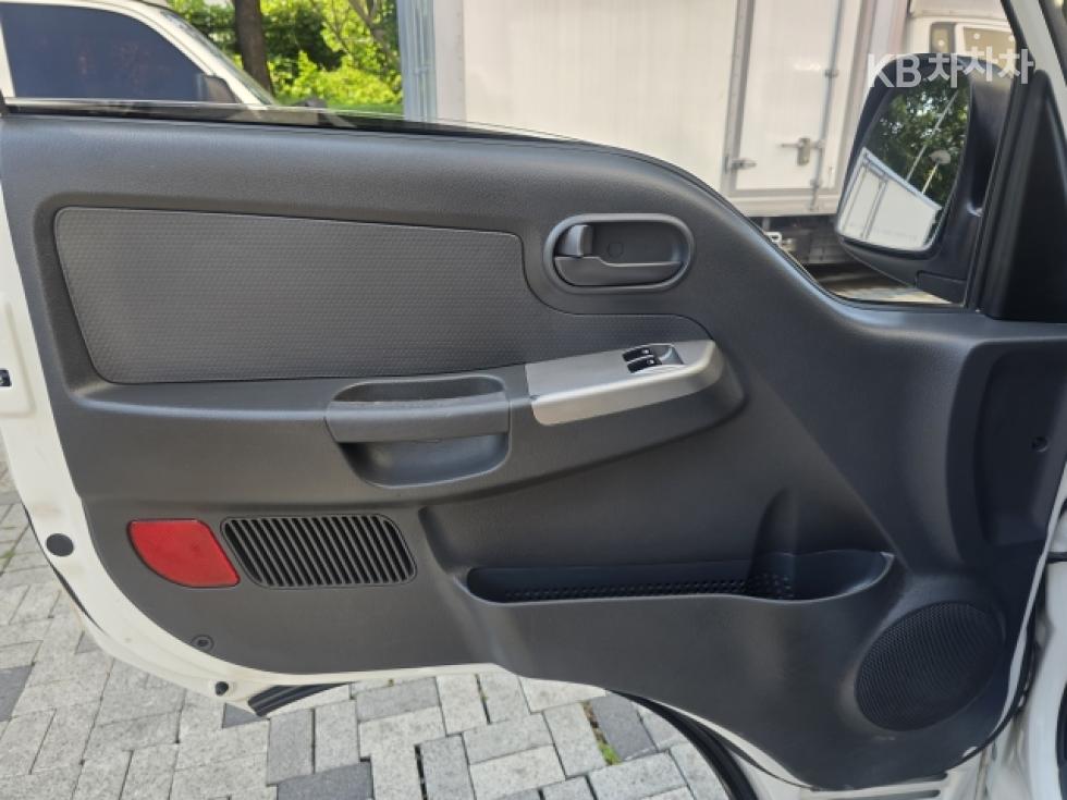 2018 - kia bongo iii
