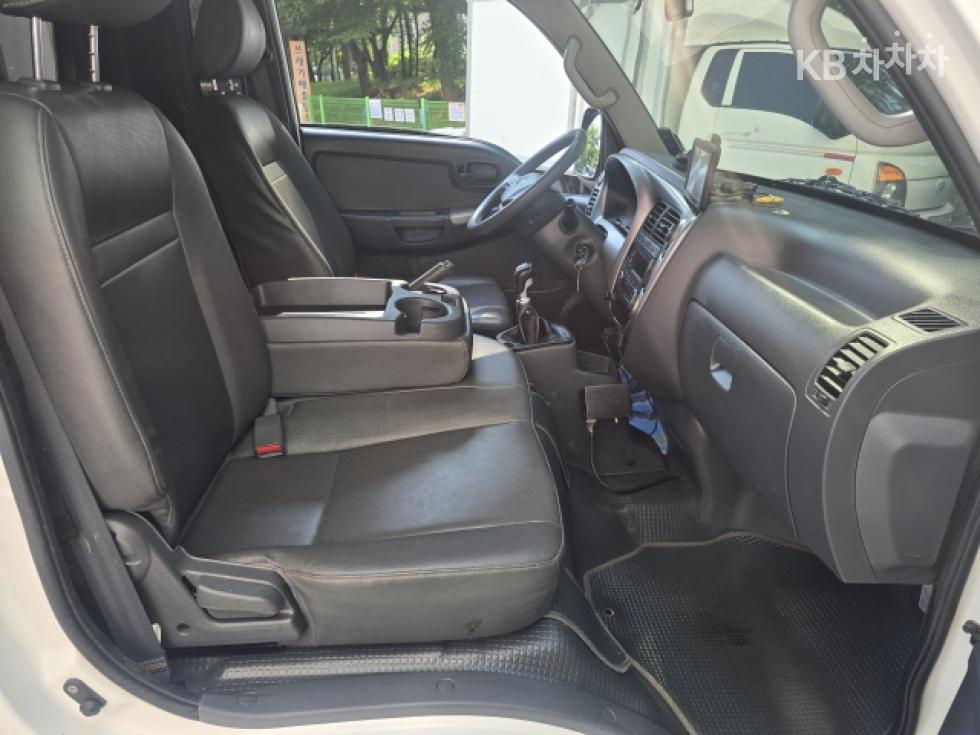 2018 - kia bongo iii