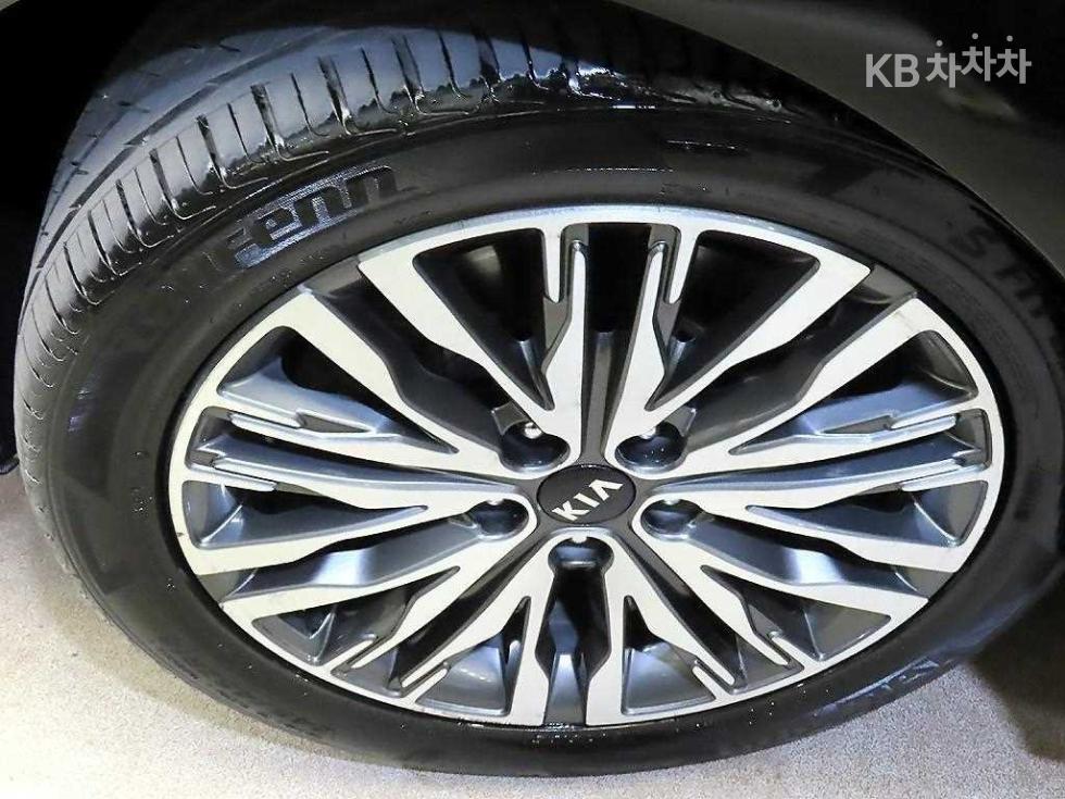 2020 - kia k7