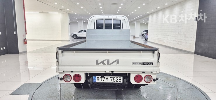 2023 - kia bongo iii