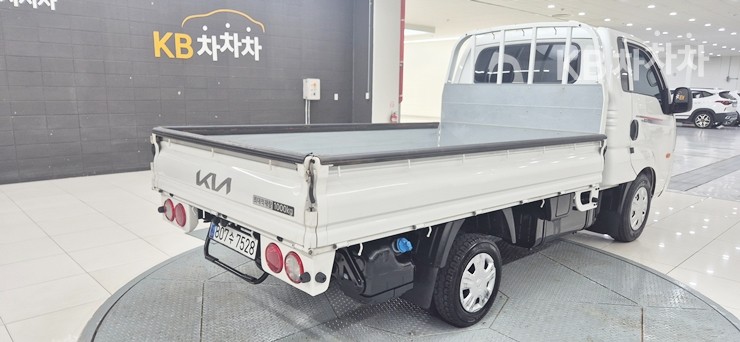 2023 - kia bongo iii
