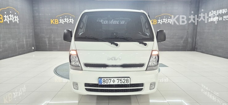 2023 - kia bongo iii