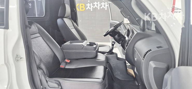 2023 - kia bongo iii